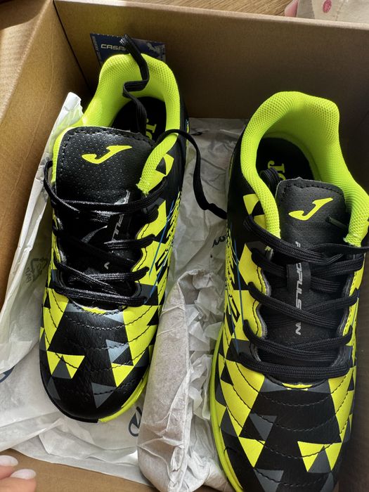 Бутонки joma , чисто нови