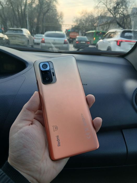 В продаже Redmi Note 10 Pro.