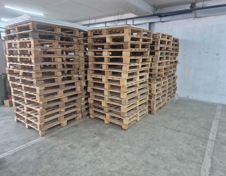 Продавам Дървени Палета 1 м х 1.1 м-230 бр.