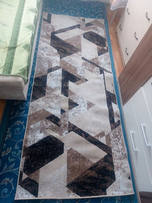 Продам ковровую дорожку