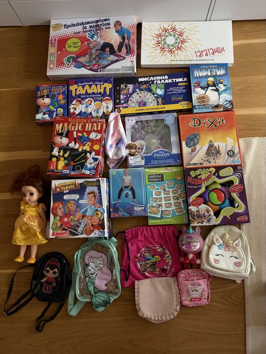 Детски пъзели и играчки