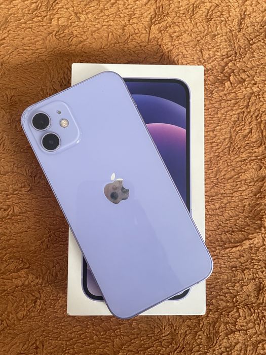 Iphone 12.
