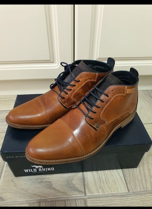 Ghete editie limitata, piele naturala portugheza, lucrate manual;