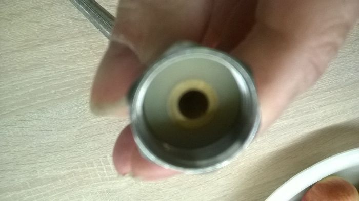 Продавам стоящ кухненски смесител VЕNUS 3Х пълен комплект