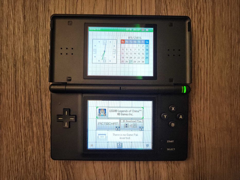 Nintendo DS Lite - Complet functional, cu un joc Lego