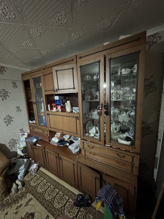 Отдам бесплатно стенку