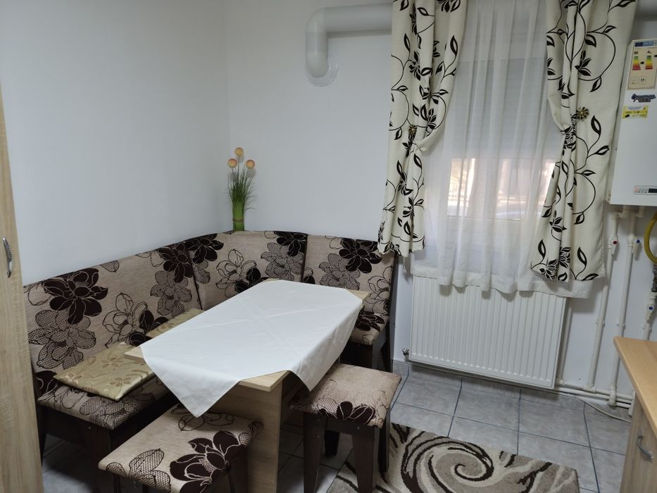 Apartament 2 camere de inchiriat