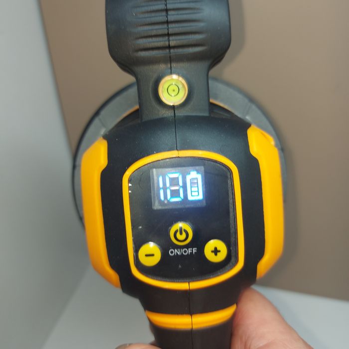 Вибратор за плочки за батерии на Девалт