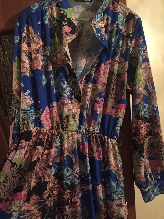 Продам платья срочно