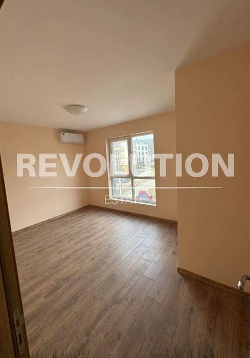 Тристаен апартамент в района на Изгрев!