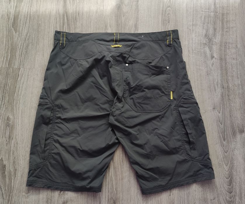 Мъжки XL Peak Performance къси панталони туристически