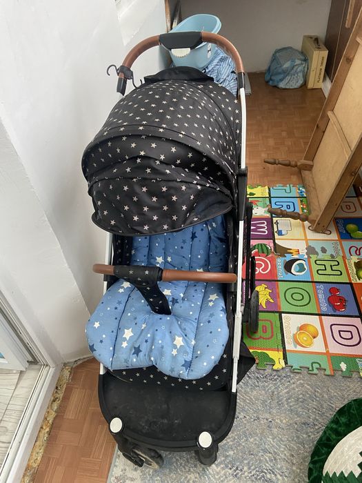 Продам коляску в хорошем состояние