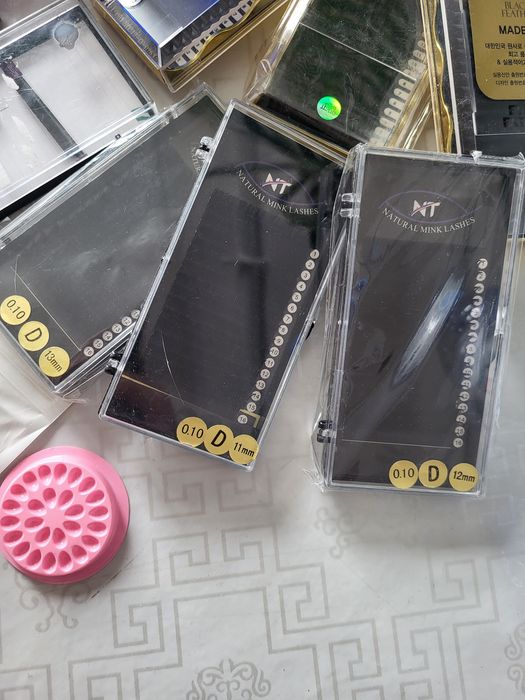 Продам для ресниц