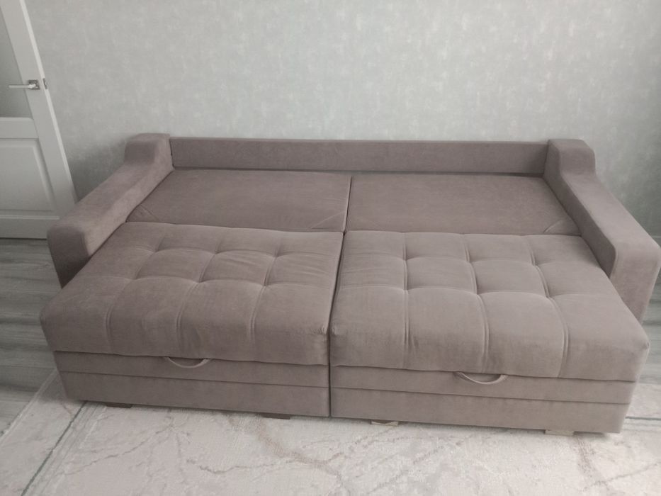 Диван в хорошем состоянии