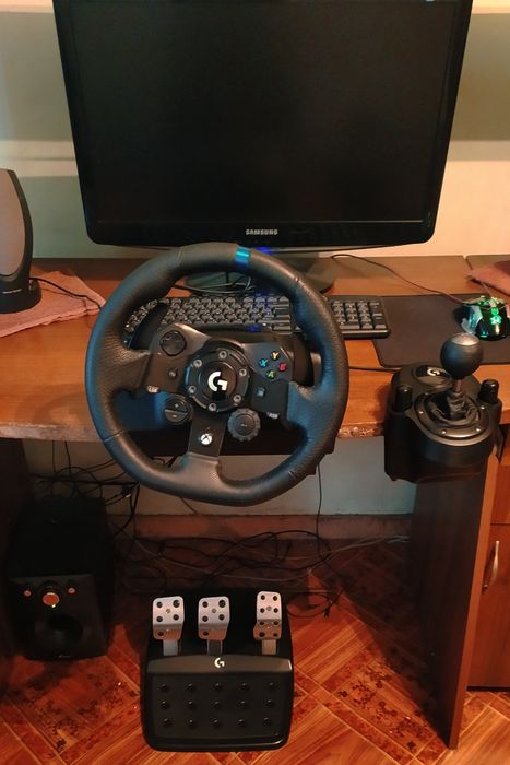 Руль Logitech G923