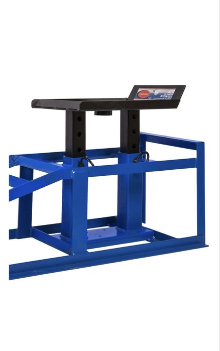 Этакада для ремонта автомобиля