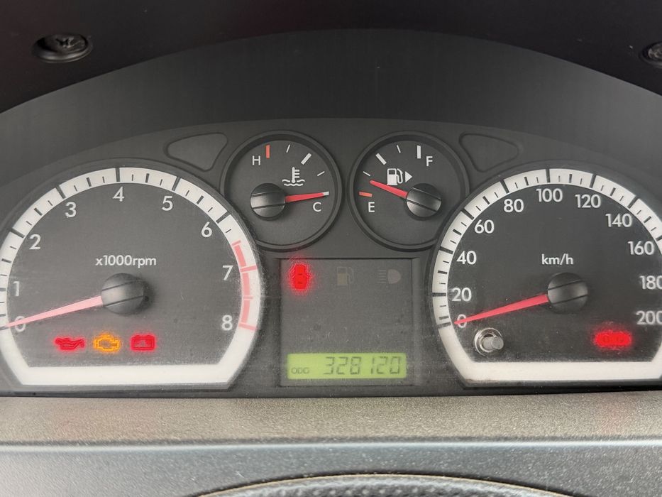 Vând Chevrolet Aveo
