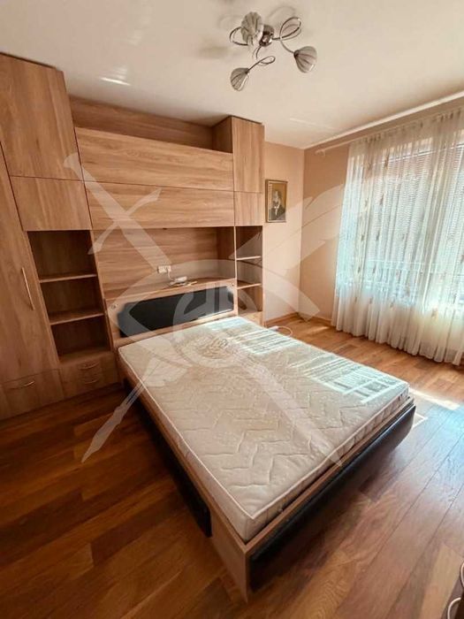 Двустаен апартамент в кв. Кръстова вада №162997