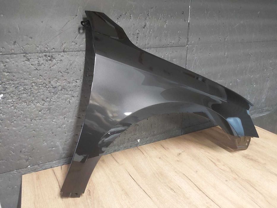 Aripa Fata Dreapta VW Passat B7 An 2011-2014 (LC8Z (Maro))