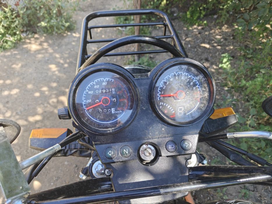 Продам мотоцикл Сузуки gsx 200