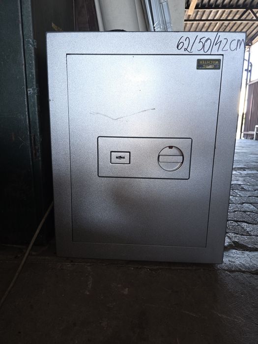 Casa de bani,(fara cheie) seif vintage Burg Wachter