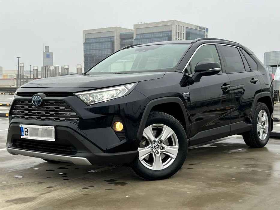 Toyota RAV4 4X4; TVA deductibil; Primul proprietar; Garantie 2027; Stare excelenta