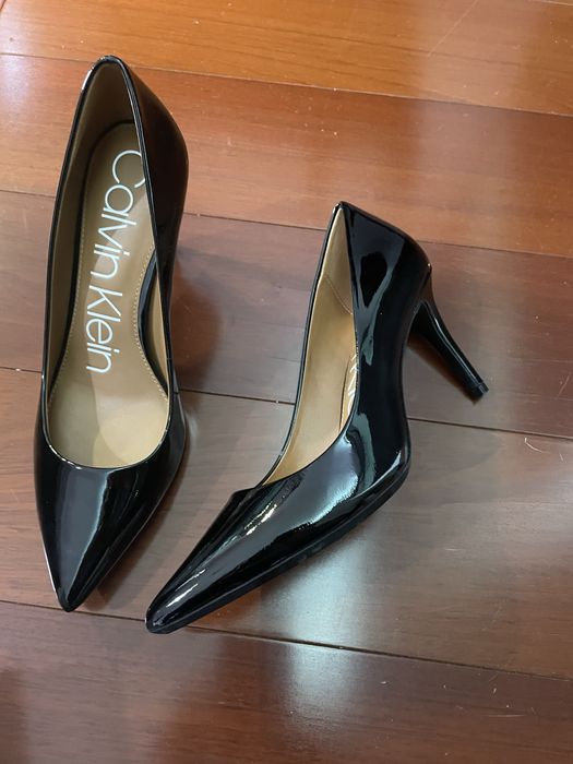 Дамски обувки на ток Calvin Klein нови