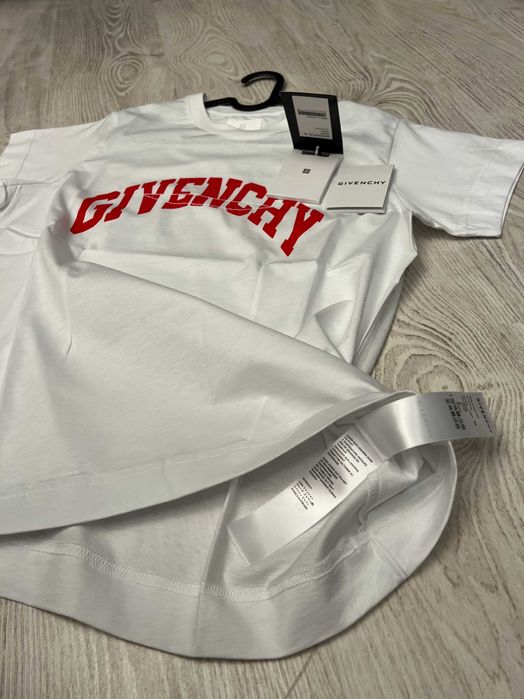 Givency tricou dama XL, autentic, retail price 490 euro