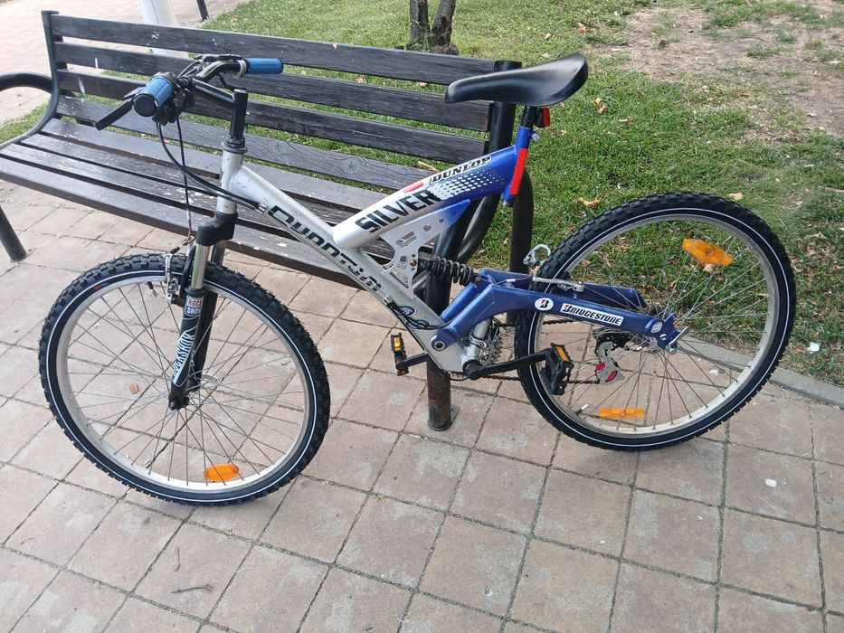 Silver Quantium. Bicicletă full suspension