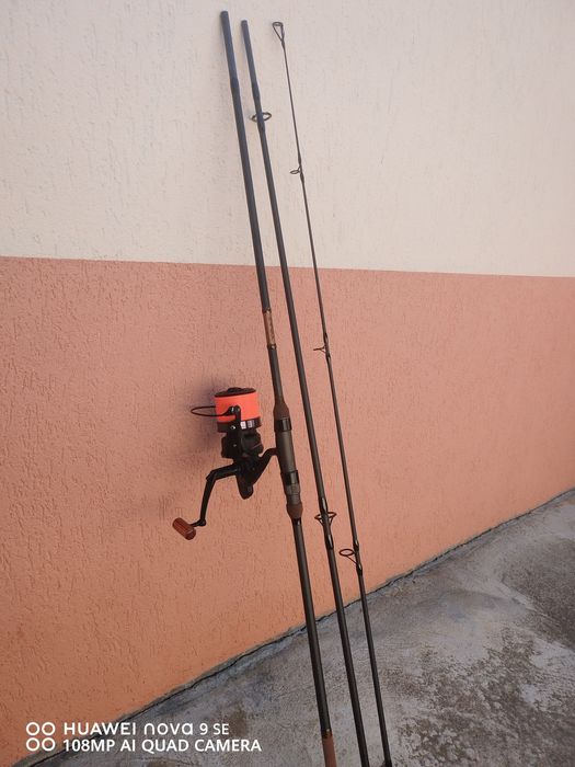 De vanzare.Lansete Delfin Simbol 3,60 cu mulinete Prologic 8000