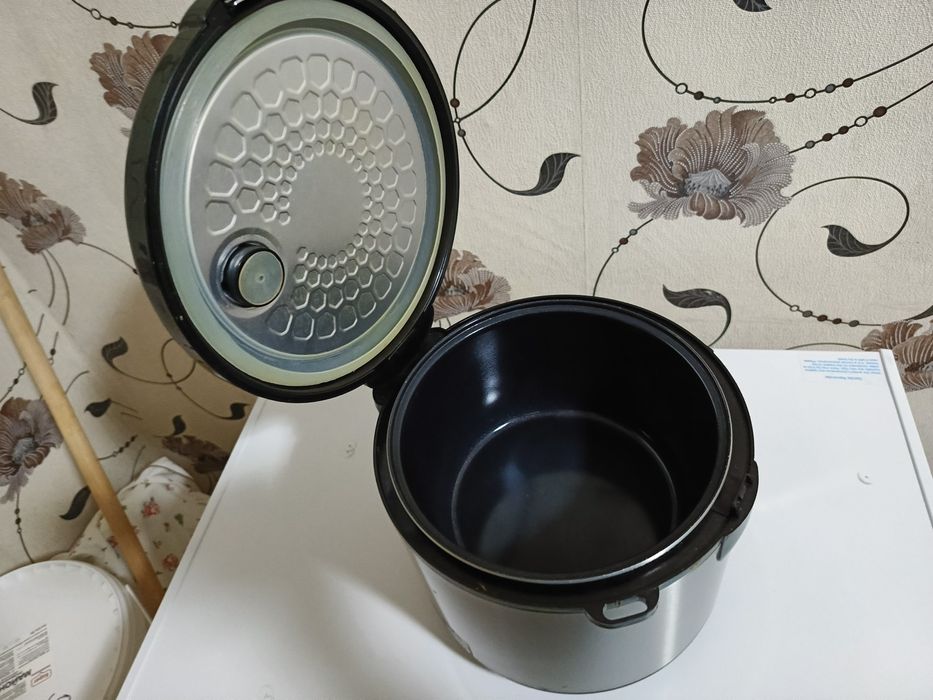 Продам мультиварку