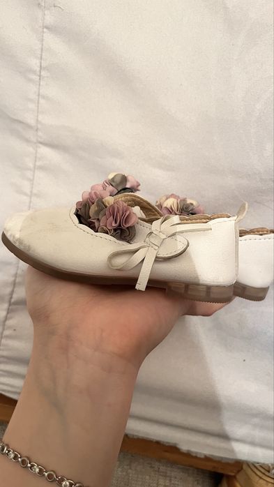 Детский туфли.     .