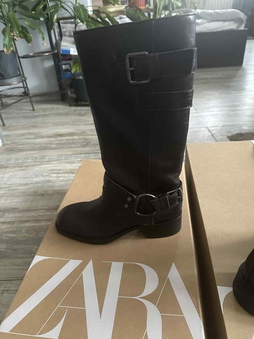 Нови, черни ботуши на ZARA, 38 номер
