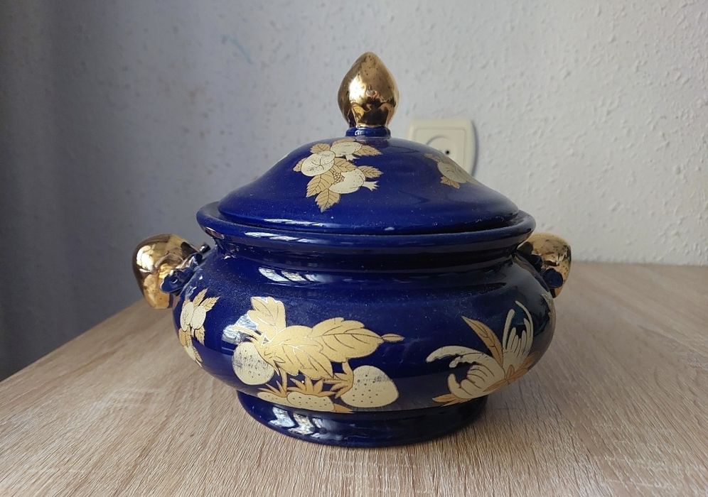 Фарфоровая посуда