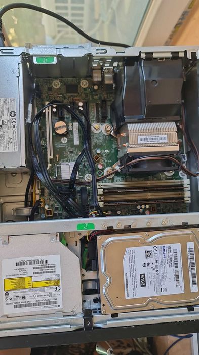 Calculatoare Desktop HP, 2 cu procesor AMD A8 si unul cu procesor i5, toate 3 cu 16 Gb RAM, 1 TB HDD, toate sunt refurbished, curatate!!!