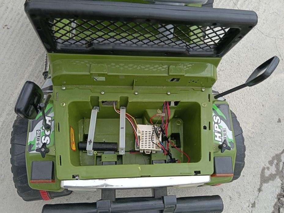 Masinuta electrica Jeep