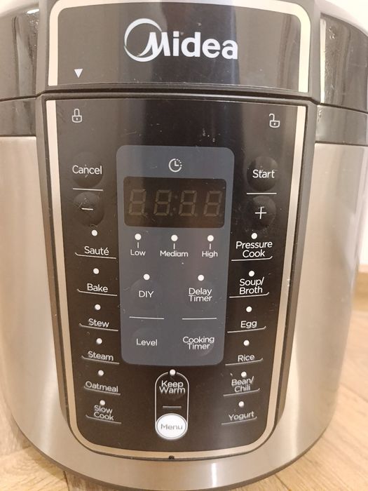 Мултикукър Midea