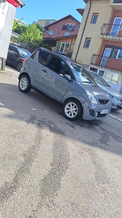 Vand masina de 16 ani,Aixam