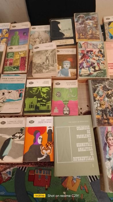 Cărți vechi și mai noi