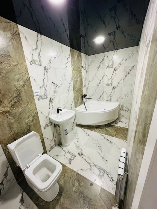 Сдается 3 х комнатная квартира на 4 этаже Крытый рынок 500 $