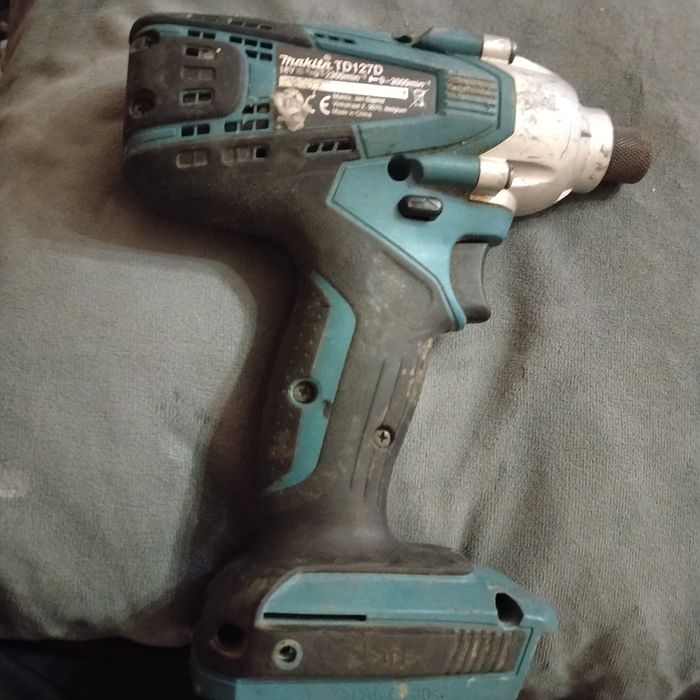 Mașină de înșurubat cu impact Makita TD127D – Second-hand