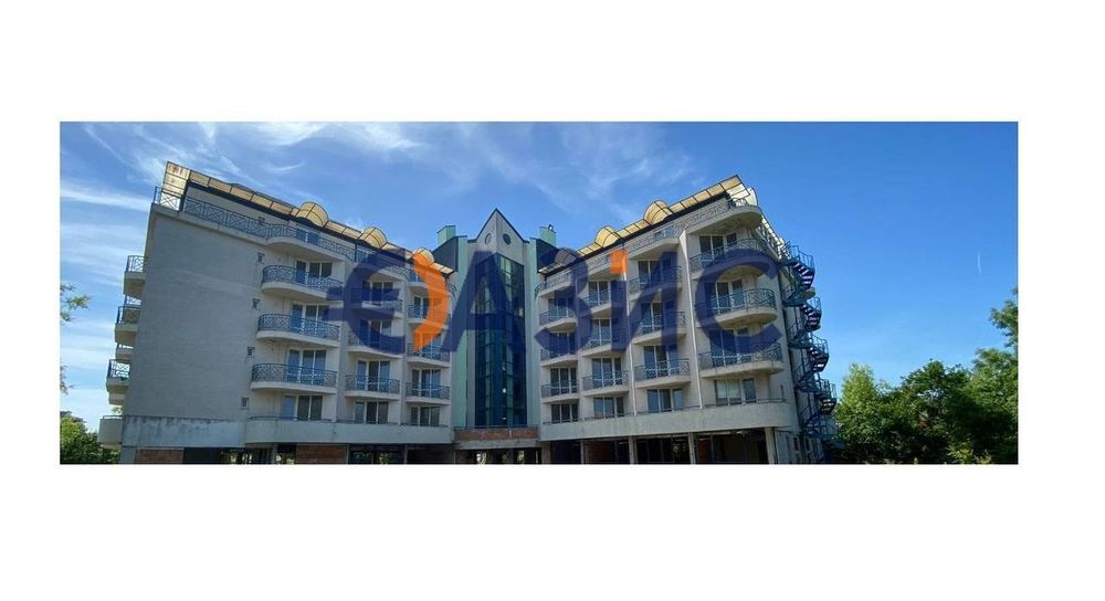 Продава се Хотел в Царево - 7120 кв.м за 198 €/кв.м - Снимка #5
