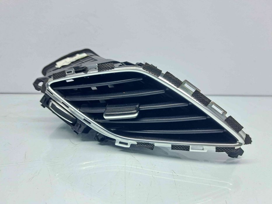 Grila aerisire centrala stanga Hyundai i40 [Fabr 2012-2019] U09D02