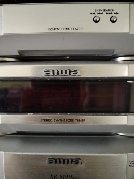 Turn Aiwa XR-M99 stereo