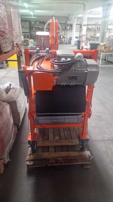 Masina de taiat caramida Bisonte