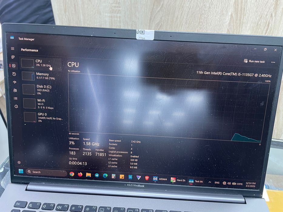 Asus Vivobook i5 1135G7 2.4 Ghz 8GB RAM 250 GB storage