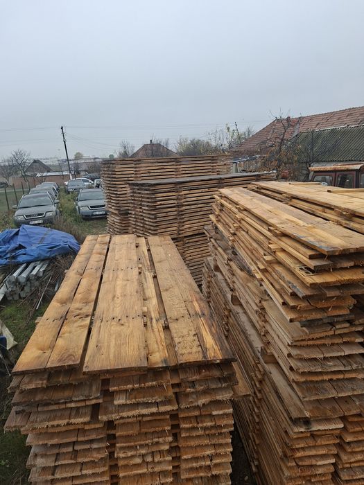 Scândură de vânzare