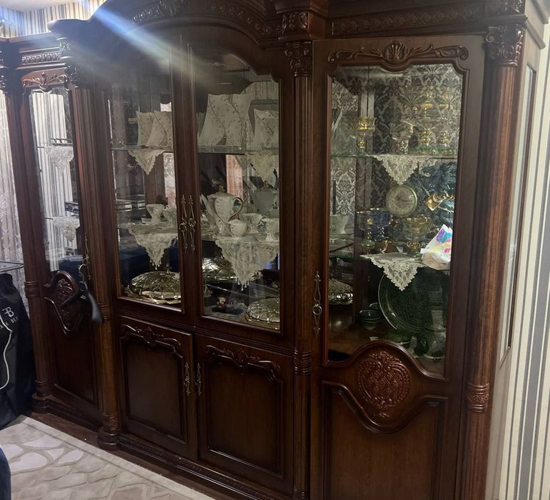 Гарантия Ремонт любой мебели и Сборка Разборка любой сложност мебели.