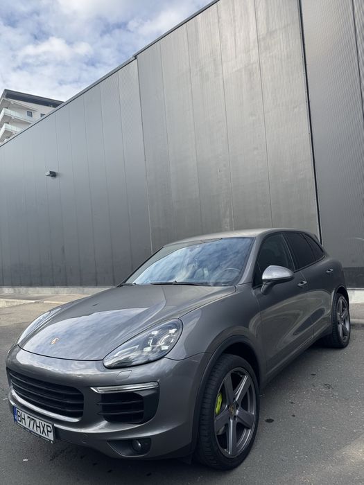 Porsche Cayenne 3.0 L diesel