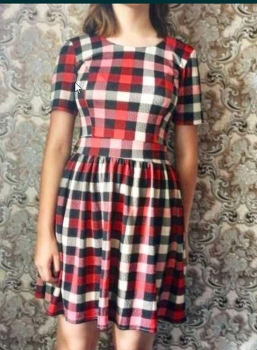 Женская одежда платья